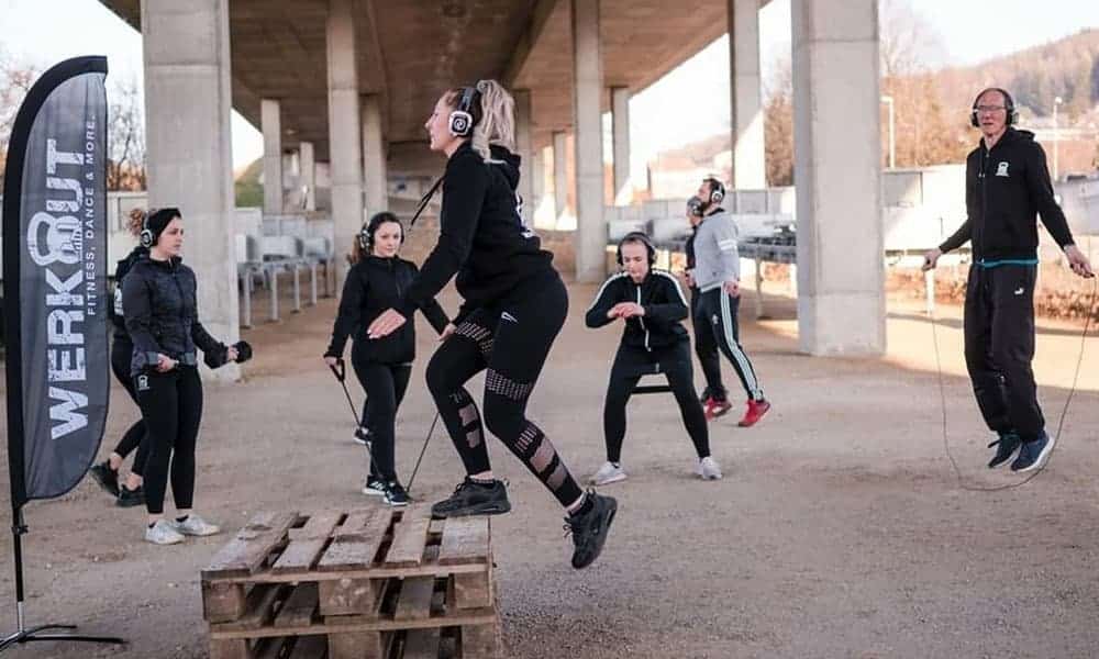 street-workout Silent Fitness, street workout avec casques sans fil Silentsystem