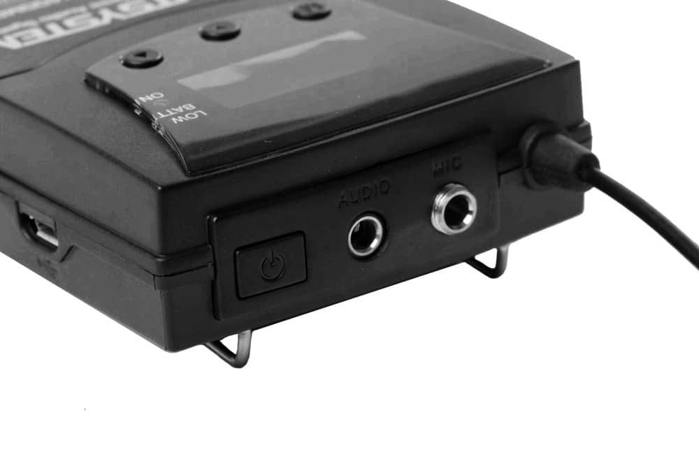 trasmettitore-tx400-ingressi Entrées audio et micro de l’émetteur TX-400 Mobi