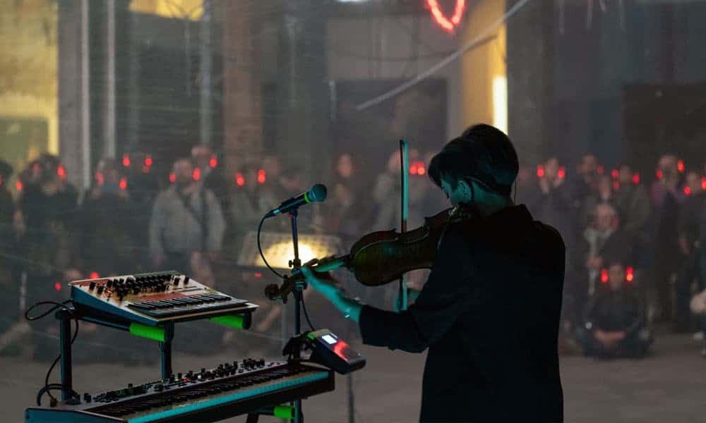 studio-di-registrazione Concert en studio d’enregistrement avec casques sans fil Silentsystem