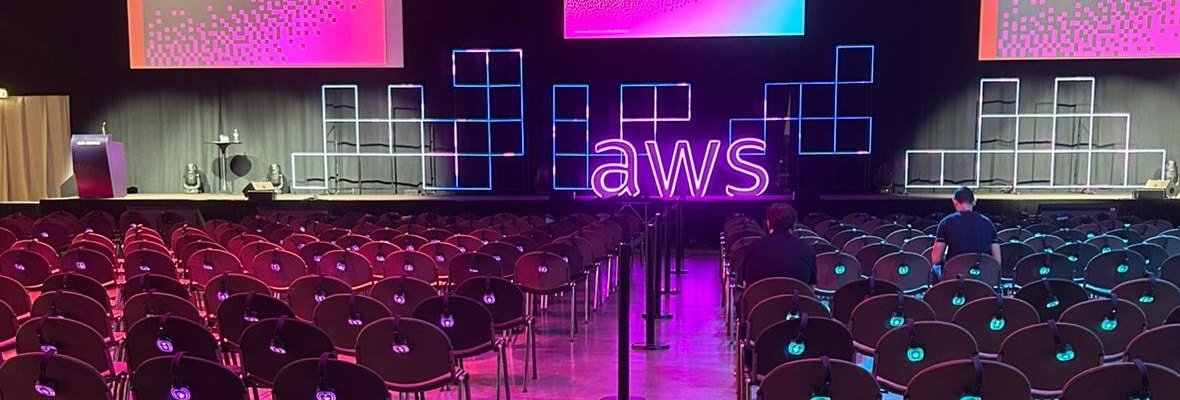 aws-summit-milano-cuffie AWS Summit Milano - système audio RF et casques sans fil Silentsystem à Fiera Milano Rho