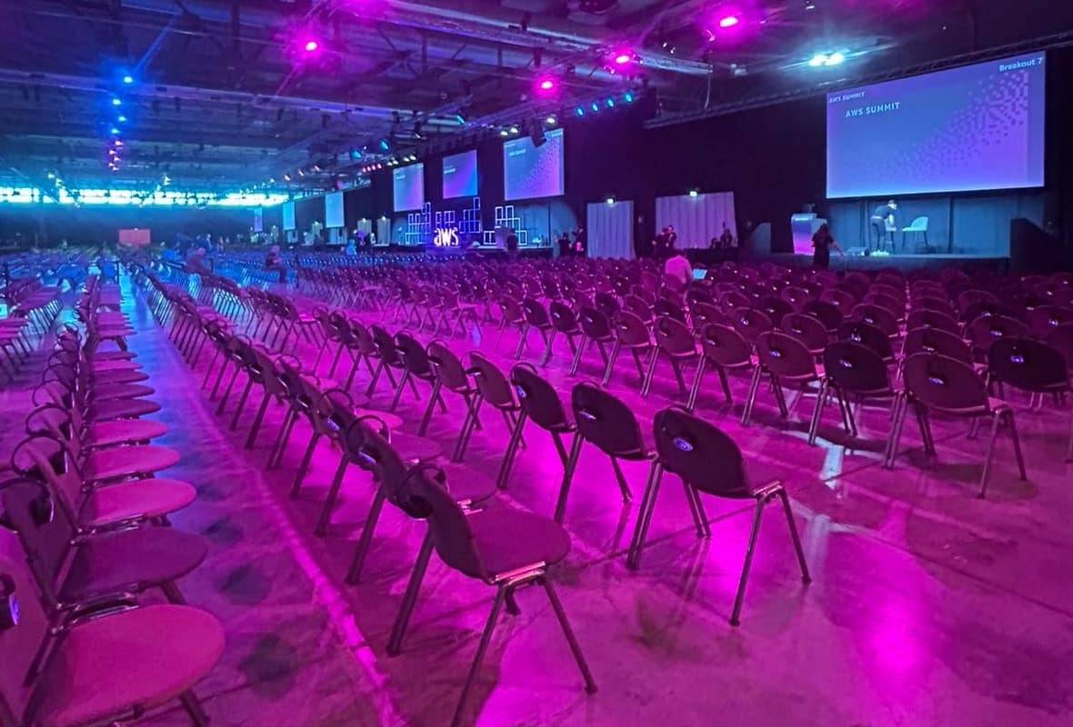 AWS Milano AWS Summit Milano: draadloze hoofdtelefoons van Silentsystem in Fiera Milano Rho