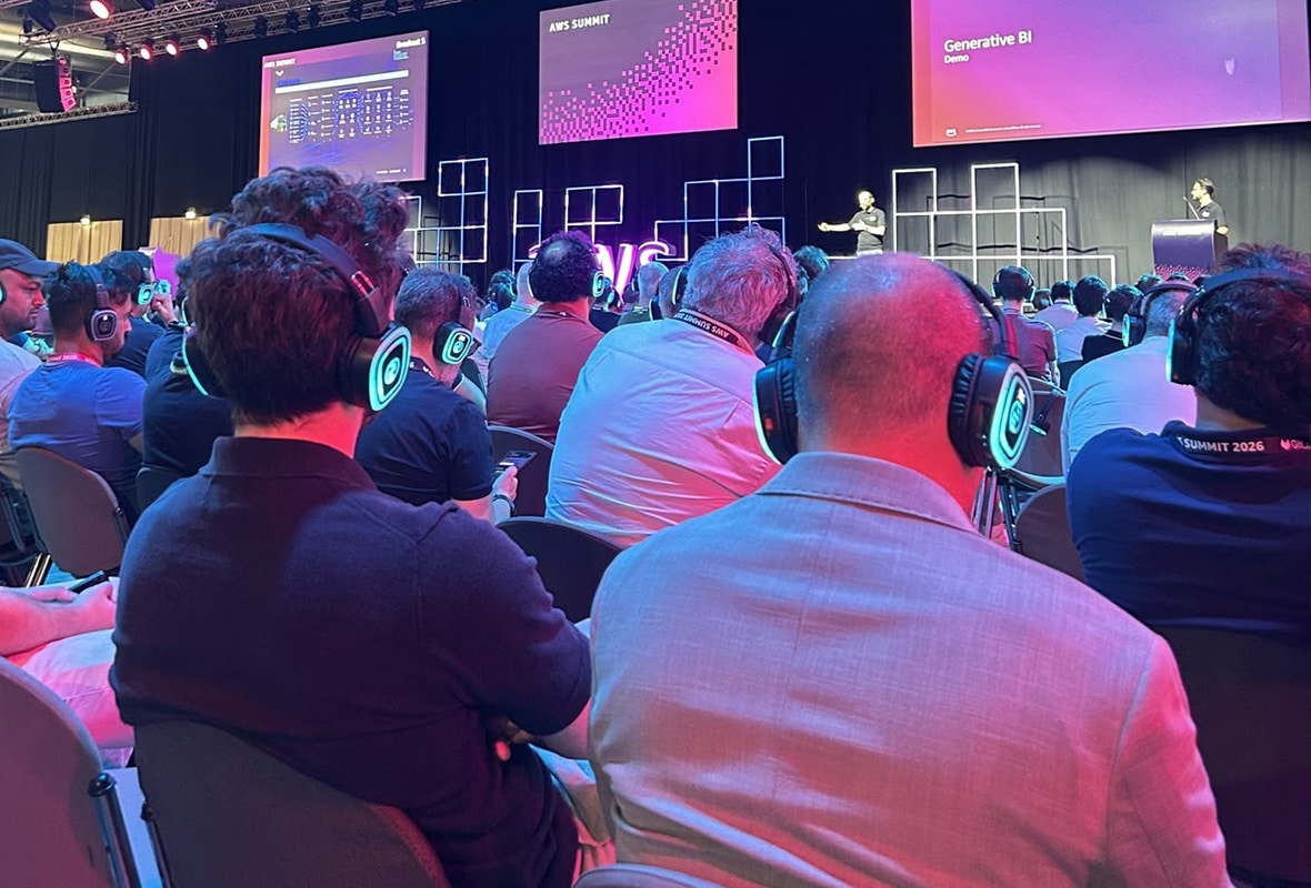 Cuffie multicanale conferenze AWS Summit Milano: meerkanaals RF-audiosysteem van Silentsystem